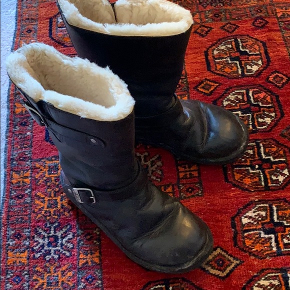 Ugg Leather Boots - Picture 2 of 10